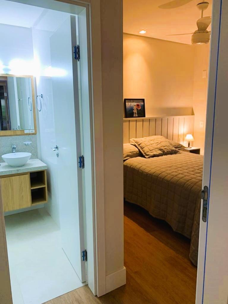 Apto Novo A Uma Quadra Da Praia Florianópolis Extérieur photo